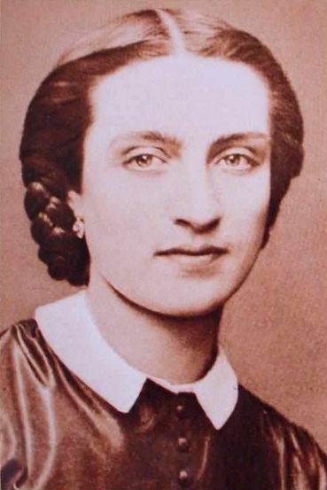 Leonie - Soeur Francoise de Sales - Aviat